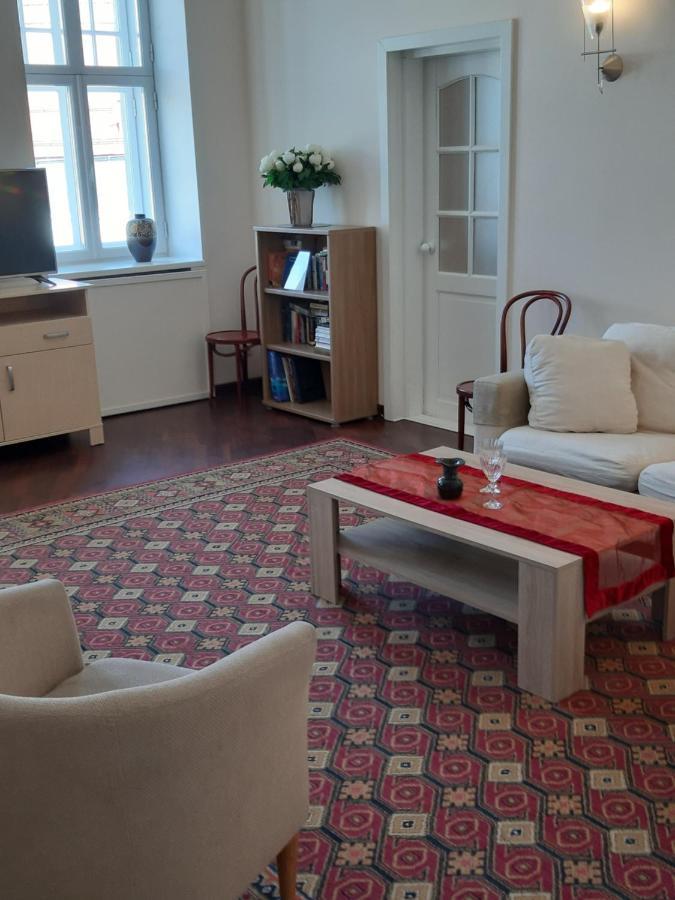 Romeo Family Apartments Tallinn Buitenkant foto
