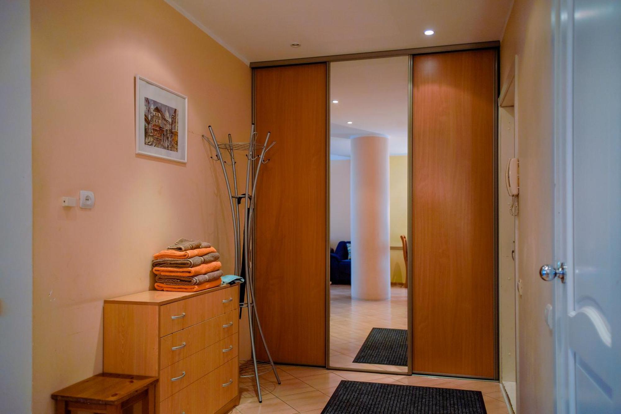 Romeo Family Apartments Tallinn Buitenkant foto
