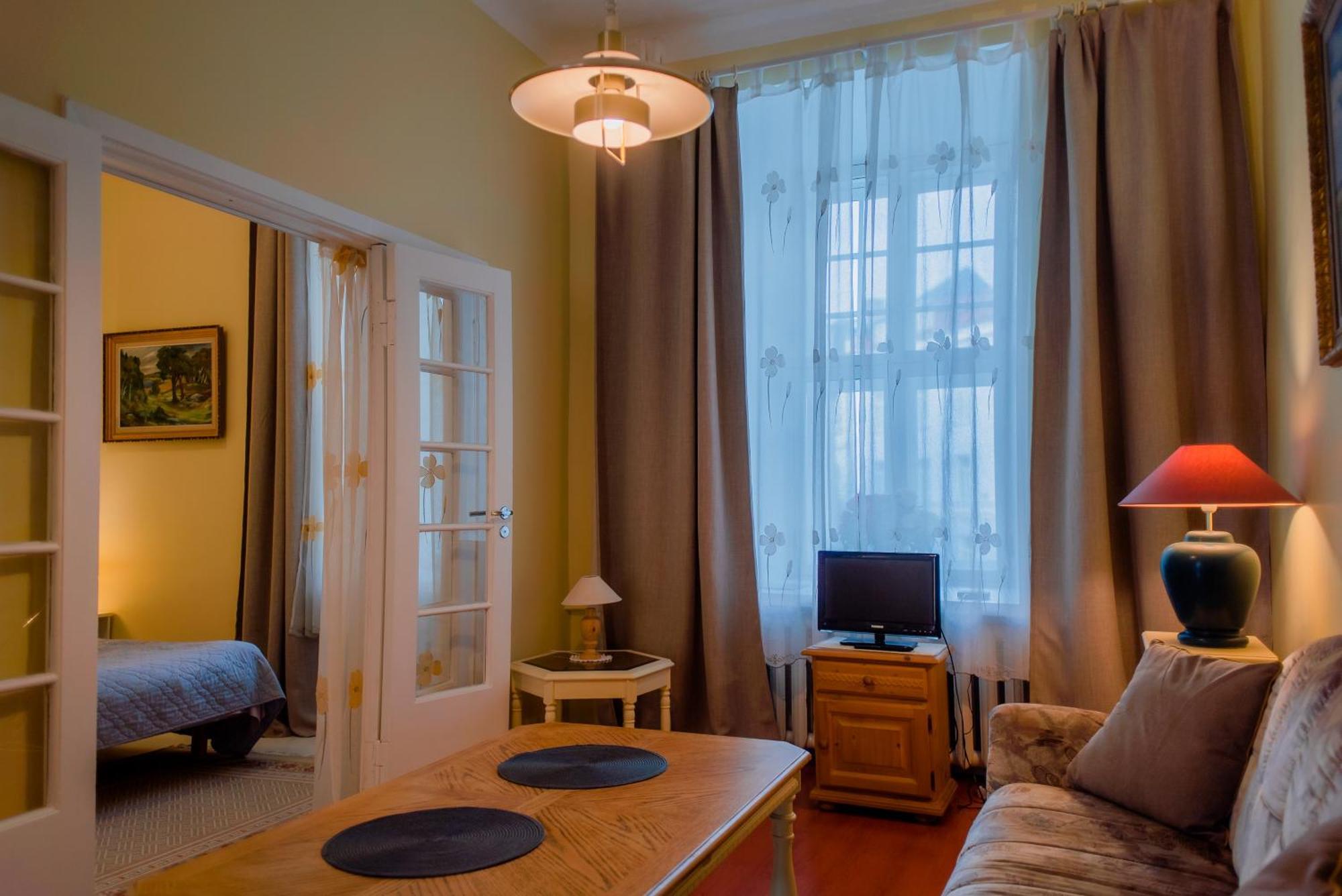 Romeo Family Apartments Tallinn Buitenkant foto