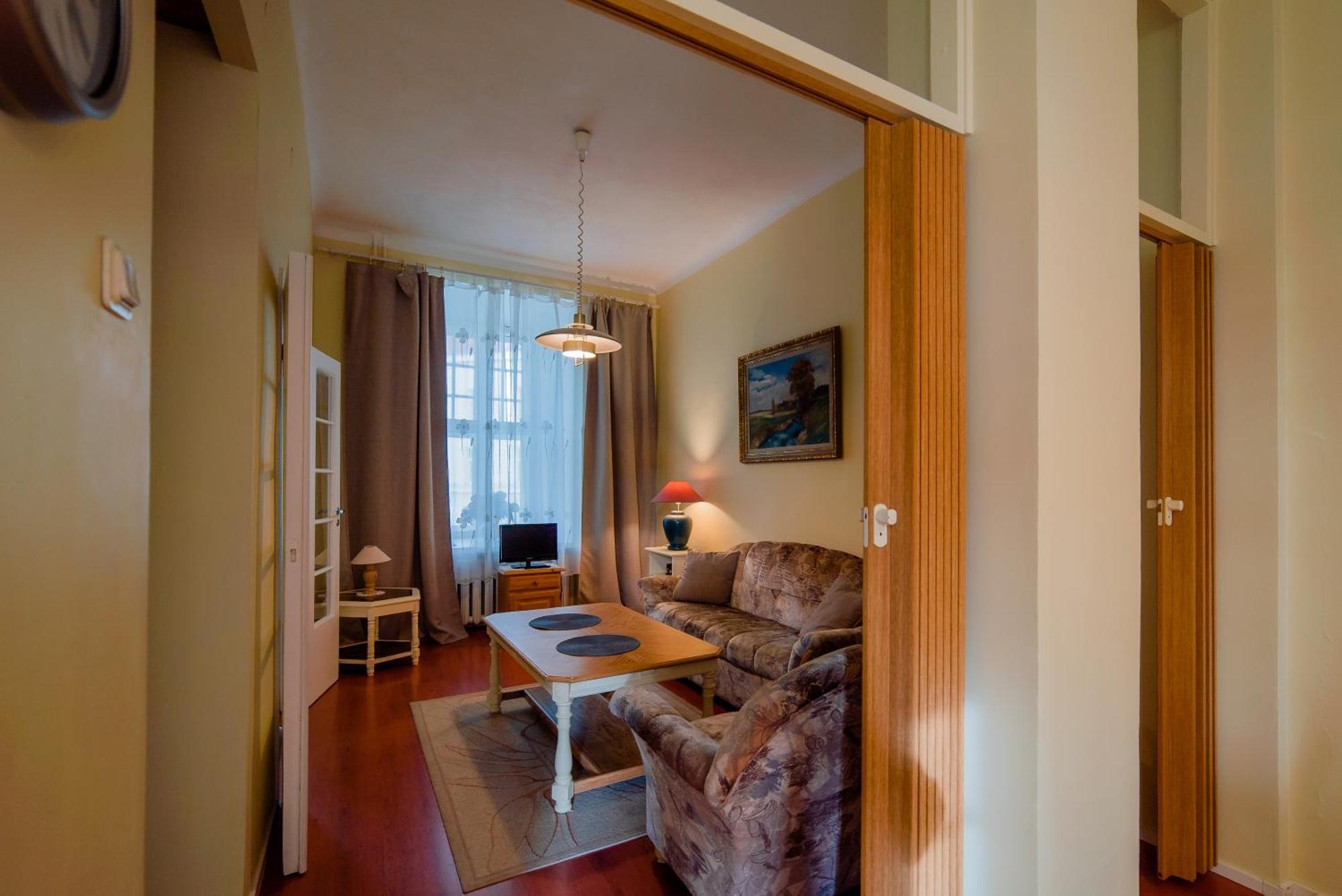 Romeo Family Apartments Tallinn Buitenkant foto