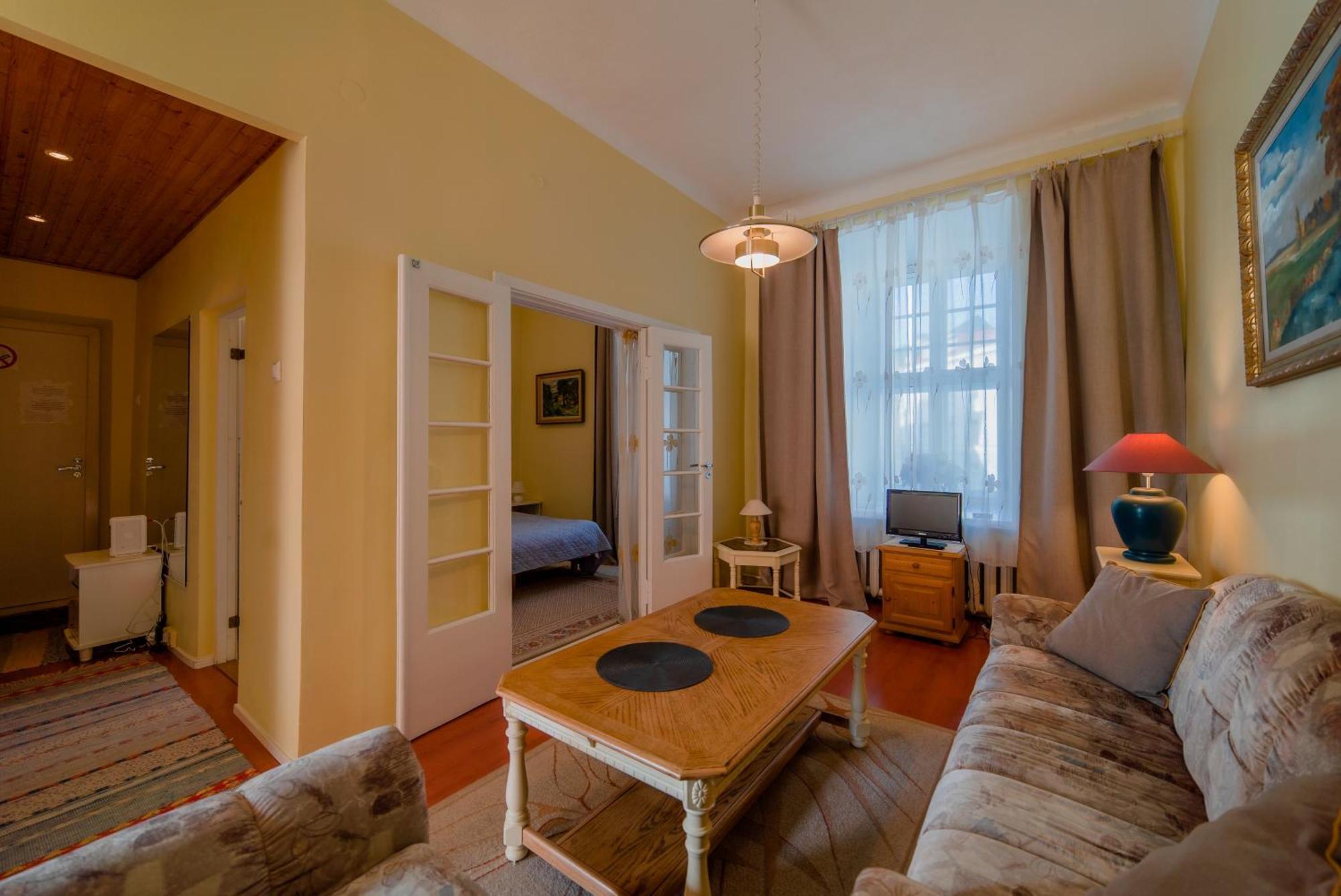 Romeo Family Apartments Tallinn Buitenkant foto