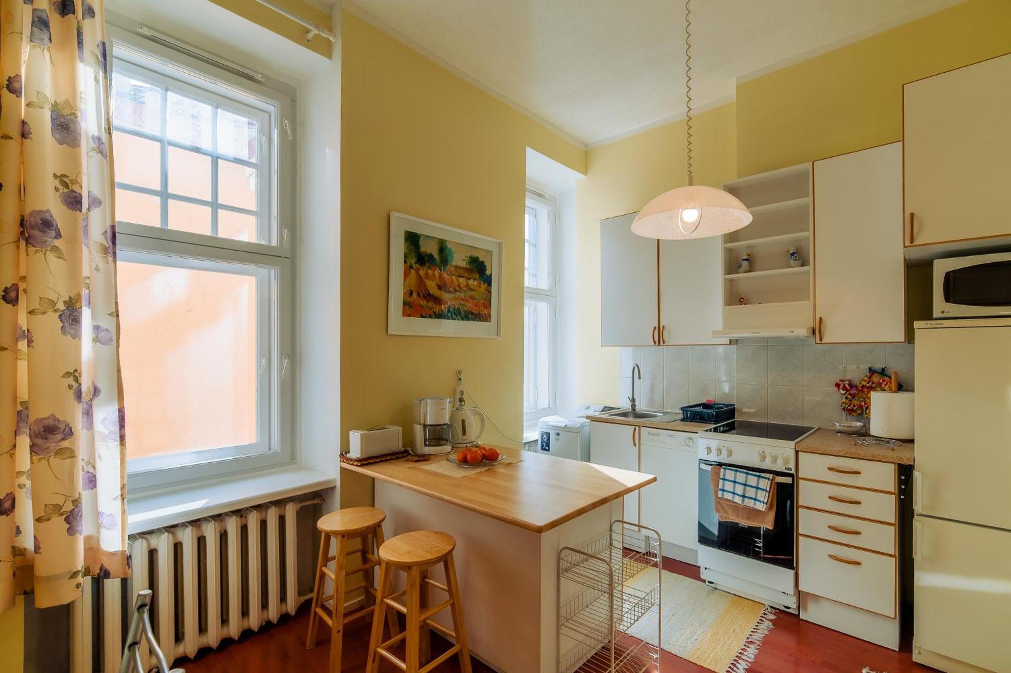 Romeo Family Apartments Tallinn Buitenkant foto