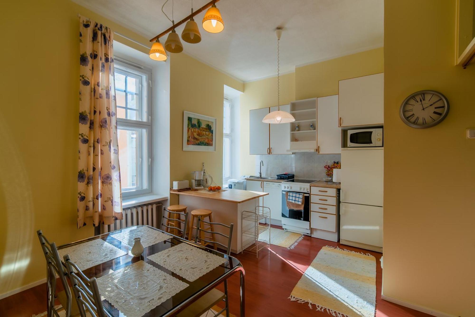 Romeo Family Apartments Tallinn Buitenkant foto