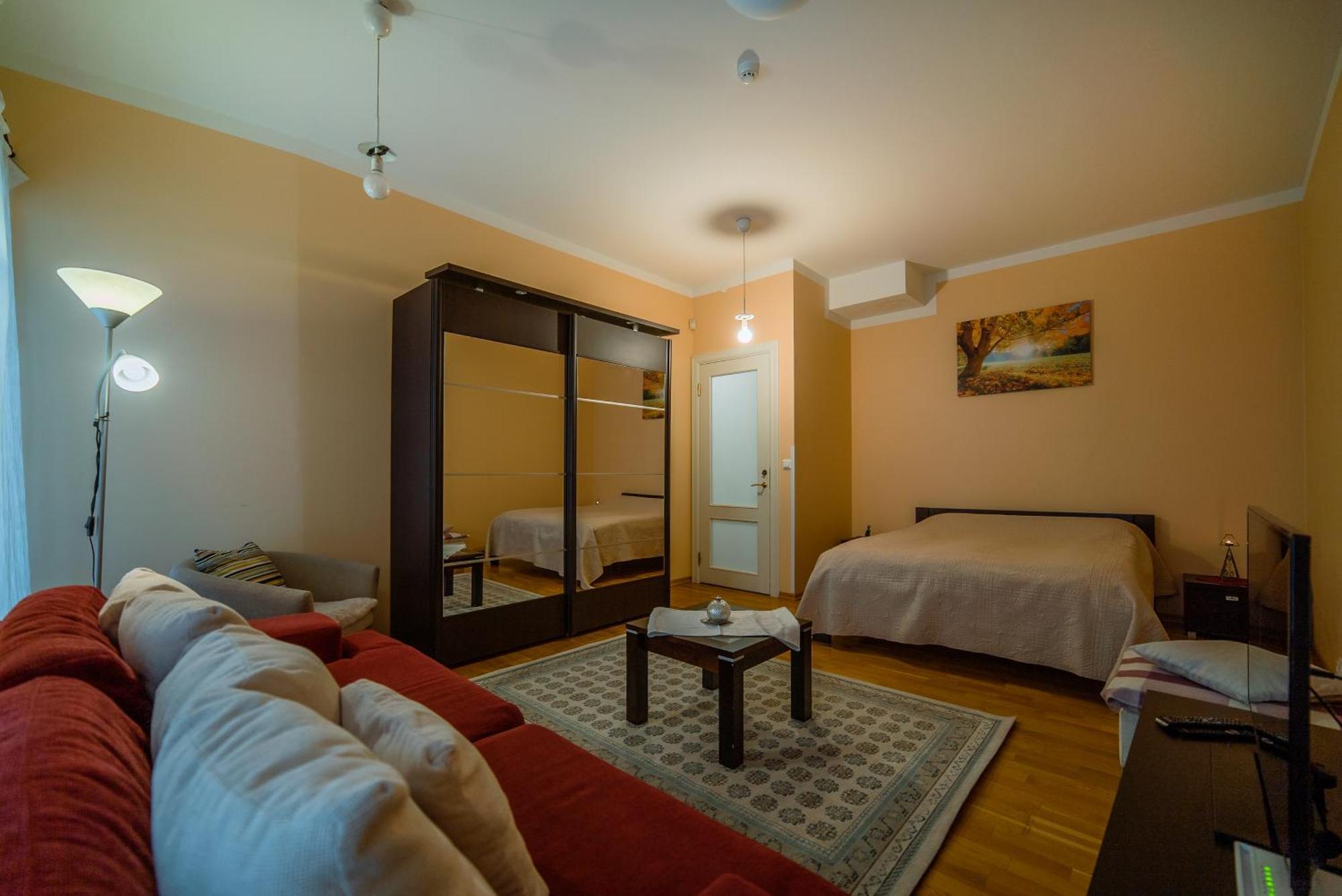 Romeo Family Apartments Tallinn Buitenkant foto